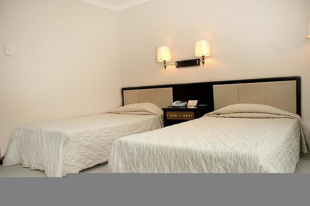 Qinglan Plaza Hotel Beijing Exterior photo
