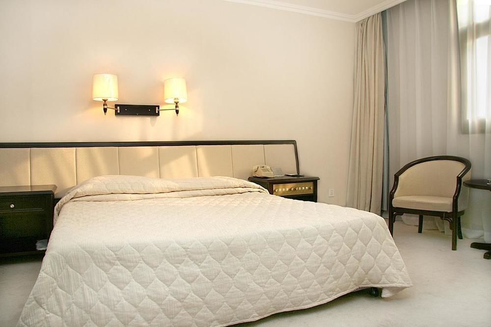 Qinglan Plaza Hotel Beijing Exterior photo