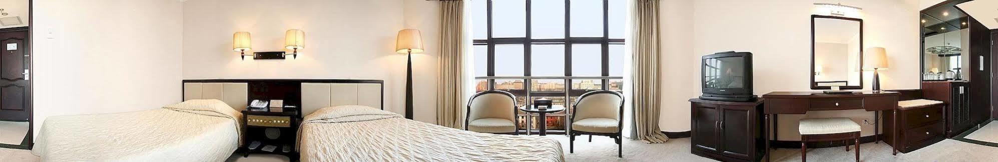 Qinglan Plaza Hotel Beijing Exterior photo